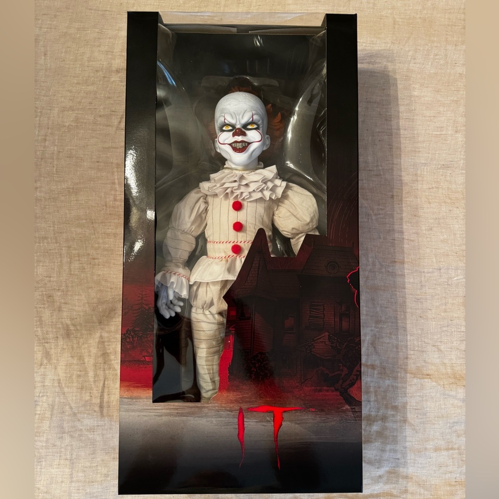 IT Collectible Pennywise Doll